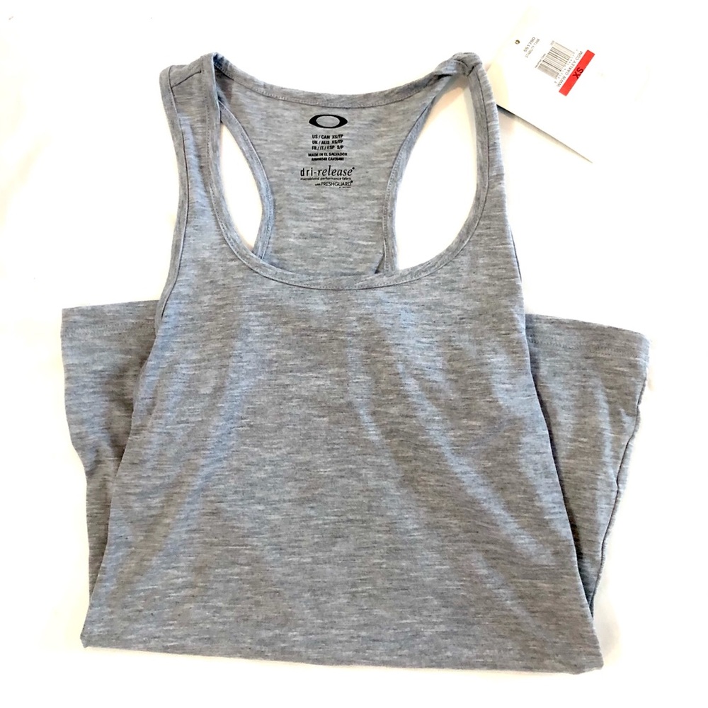 NWT Women’s Oakley Athletic Dri-fit Tank top XS